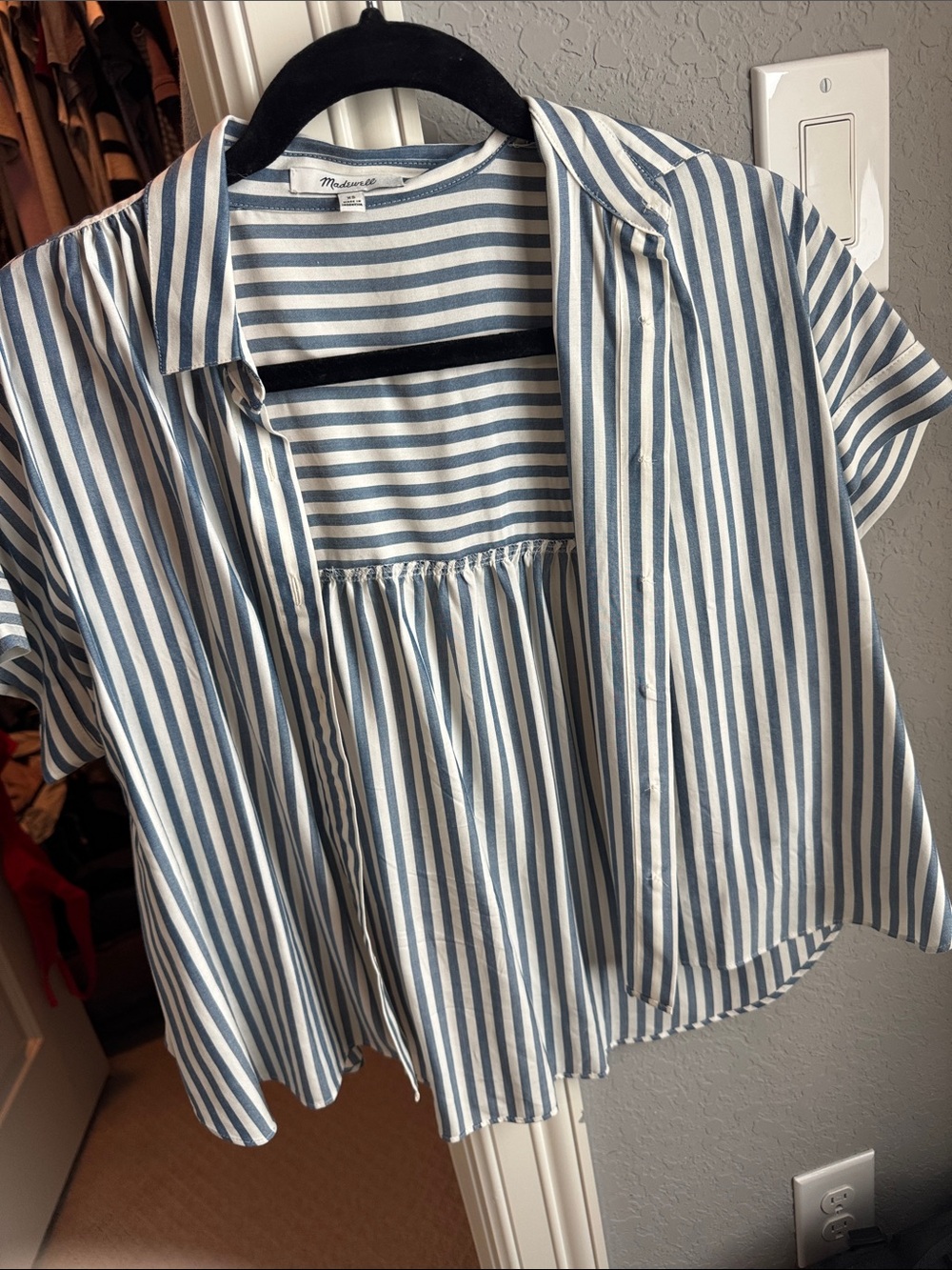 Madewell Blue and White Striped Short Sleeve Button-Up Top